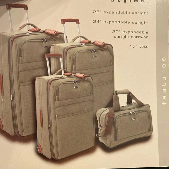 Travel Gear 17” Tote Aurora Collection Navy Blue Carry On Shoulder Bag New NWT - Picture 8 of 9